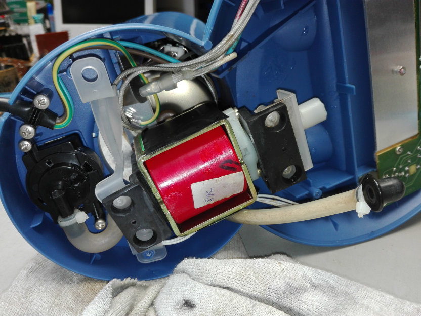 Senseo Pumpenanschluss gebrochen